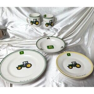 JOHN DEERE DINNER SET FOR 2